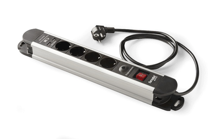 Base aluminio 4 tomas con interruptor