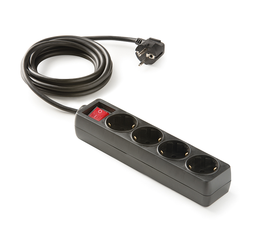 Base 4 sockets 16A and switch + 1.5m cable